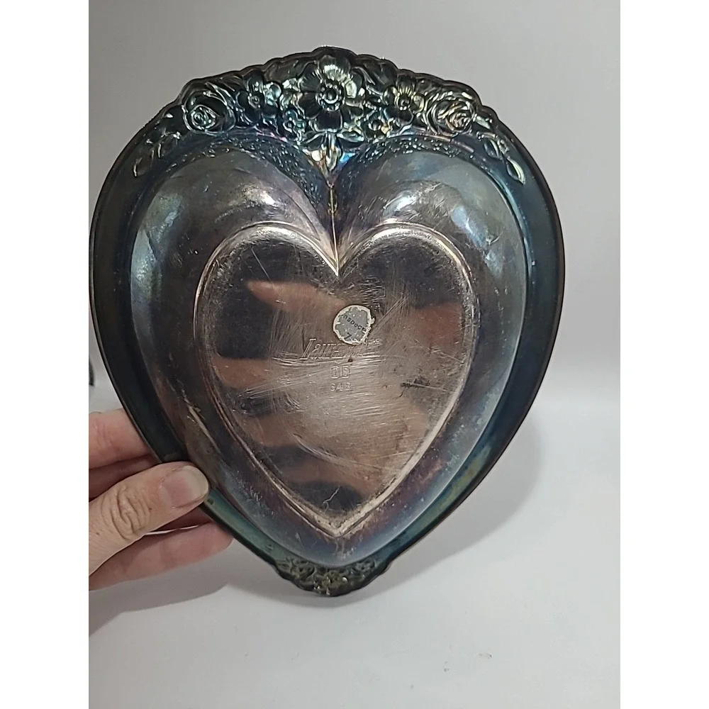 Vintage Heart‎ Shaped Silver Trinket Key Tray Floral Pattern Laurel Mist